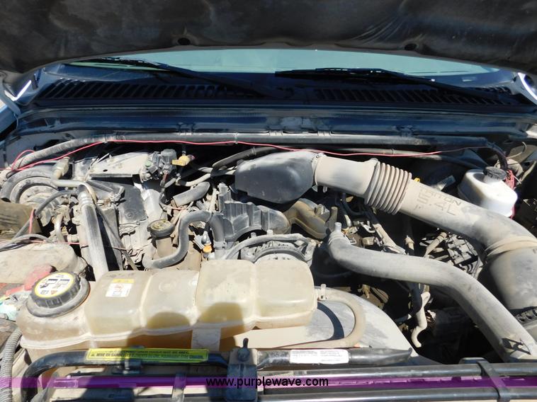 image for item DA8763 2003 Ford F250 Super Duty pickup truck