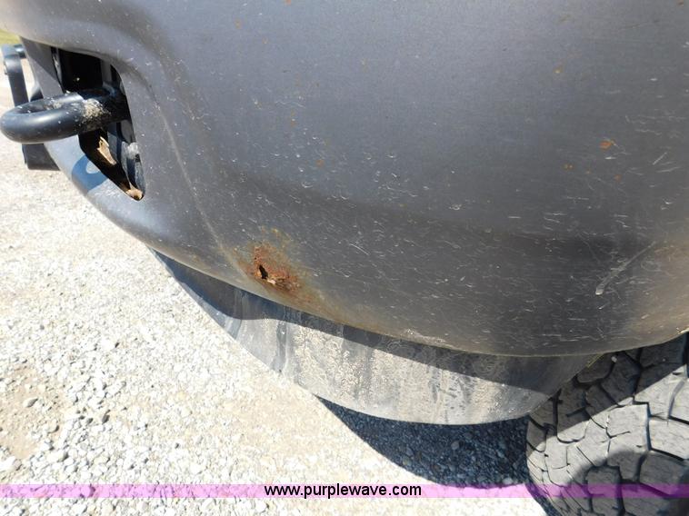 image for item DA8763 2003 Ford F250 Super Duty pickup truck