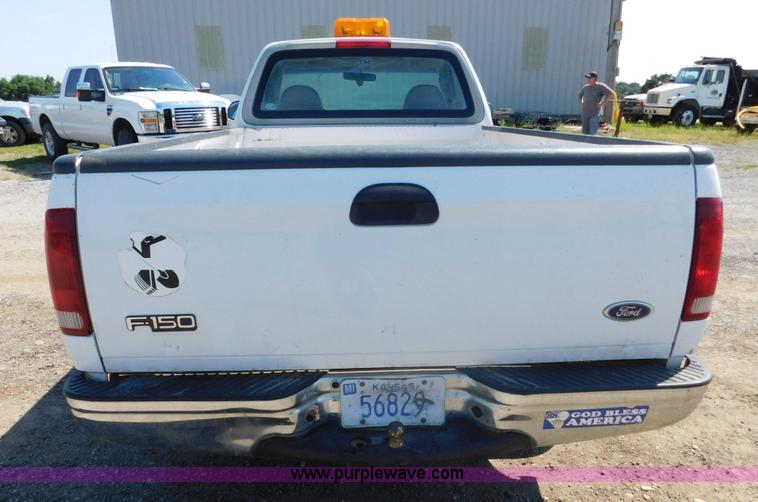 image for item DA8764 1998 Ford F150 pickup truck