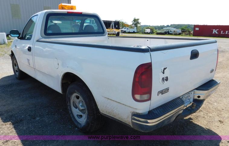 image for item DA8764 1998 Ford F150 pickup truck