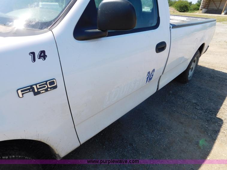 image for item DA8764 1998 Ford F150 pickup truck