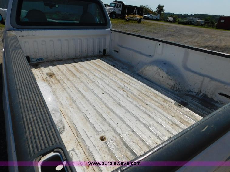 image for item DA8764 1998 Ford F150 pickup truck