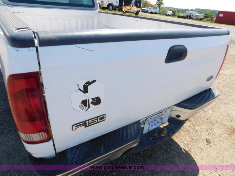 image for item DA8764 1998 Ford F150 pickup truck