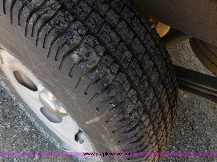 image for item DA8764 1998 Ford F150 pickup truck