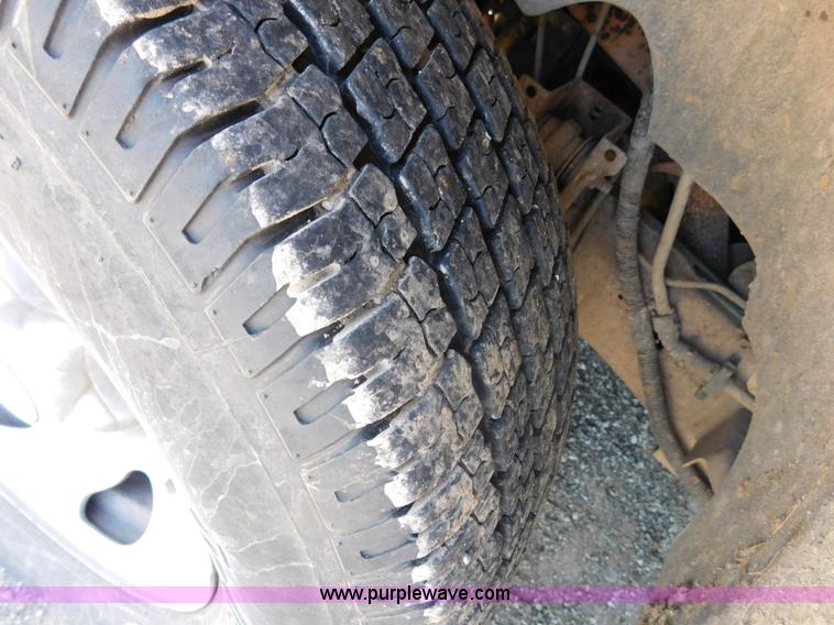 image for item DA8764 1998 Ford F150 pickup truck