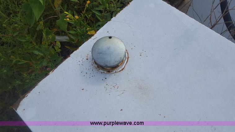 image for item F1799 Fuel tank