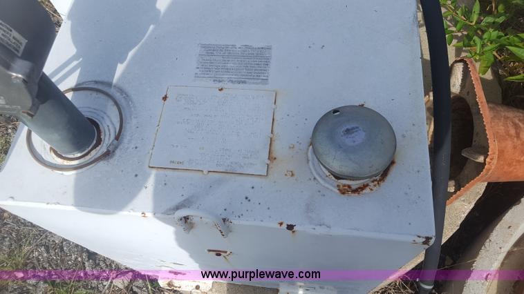 image for item F1800 Fuel tank