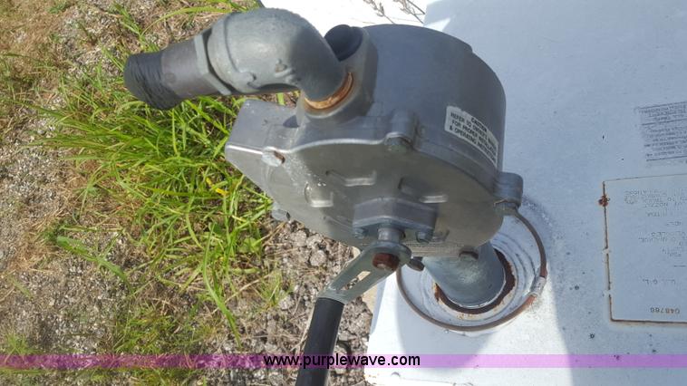 image for item F1800 Fuel tank