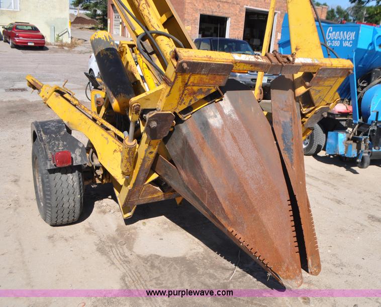 image for item G7436 Vermeer TS-44A tree spade