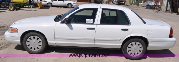 image for item G7438 2009 Ford Crown Victoria