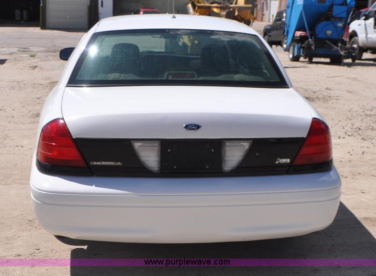 image for item G7438 2009 Ford Crown Victoria