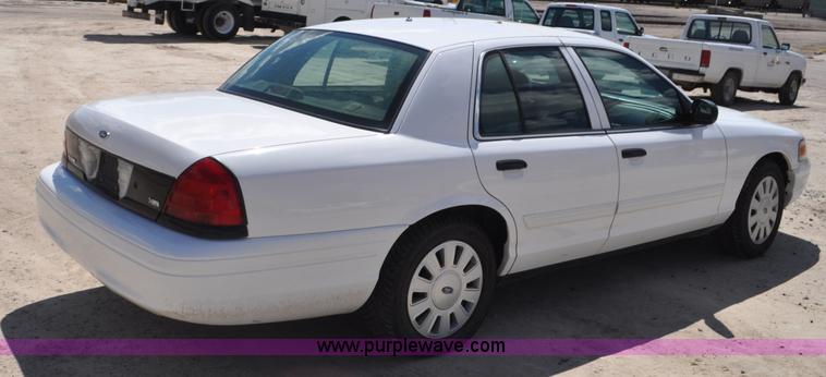 image for item G7438 2009 Ford Crown Victoria