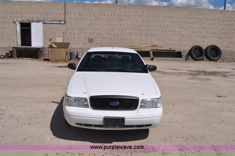 image for item G7438 2009 Ford Crown Victoria