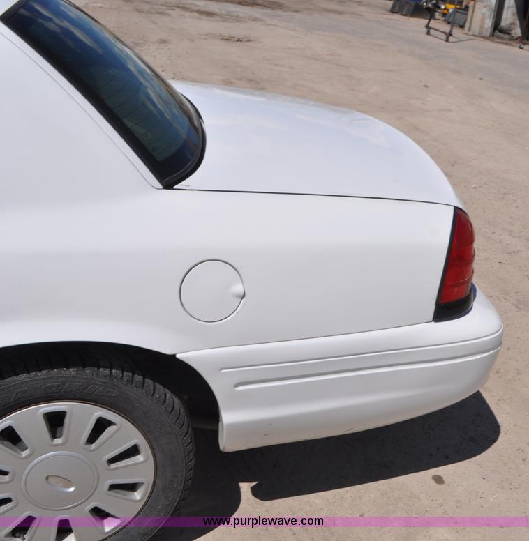 image for item G7438 2009 Ford Crown Victoria