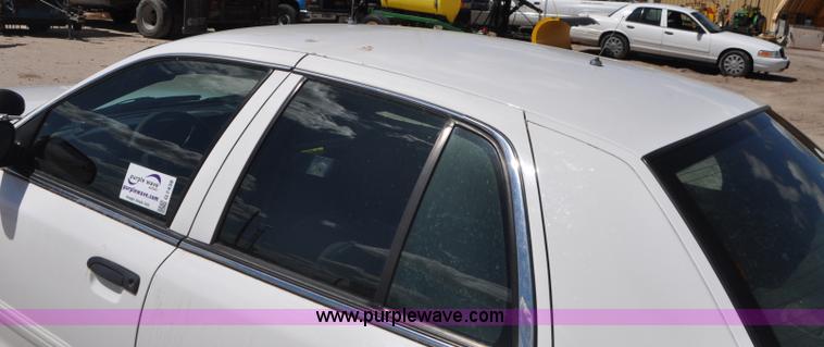 image for item G7438 2009 Ford Crown Victoria