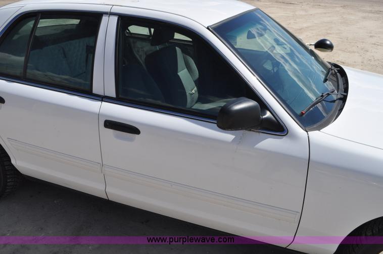 image for item G7438 2009 Ford Crown Victoria