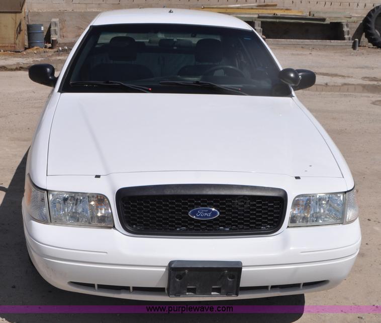 image for item G7438 2009 Ford Crown Victoria