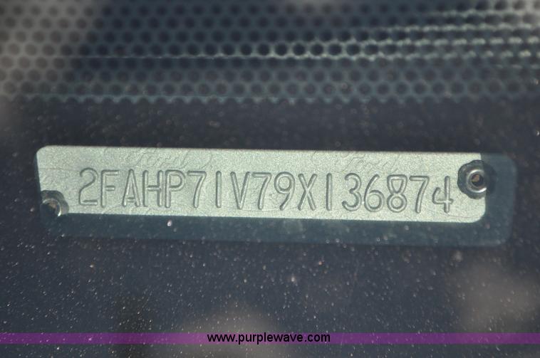 image for item G7438 2009 Ford Crown Victoria