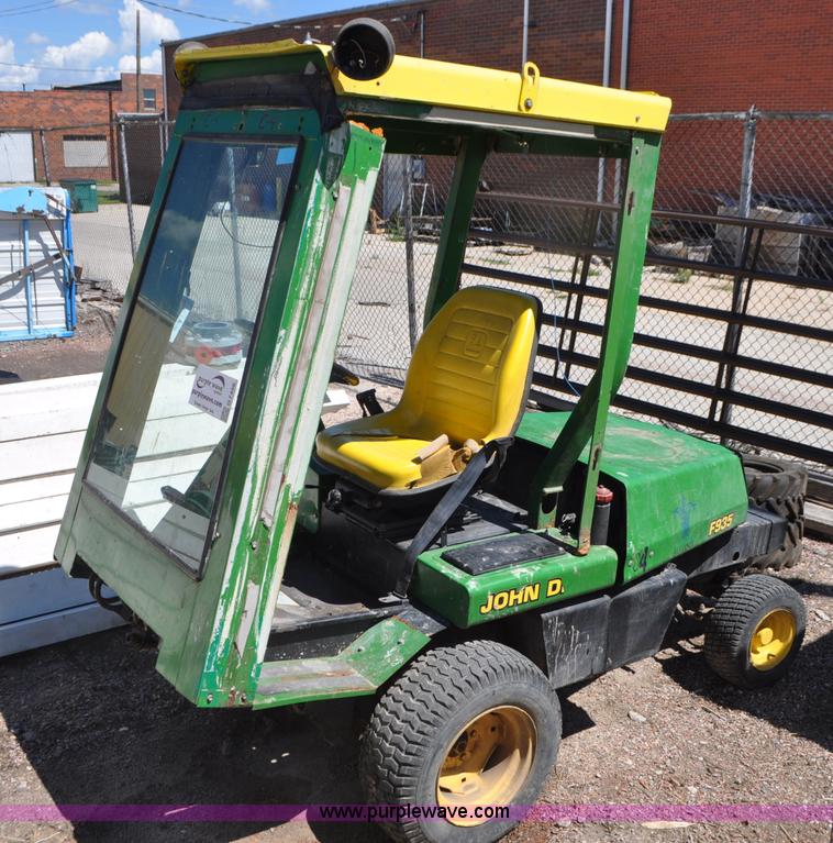 image for item G7456 John Deere 4100 lawn mower