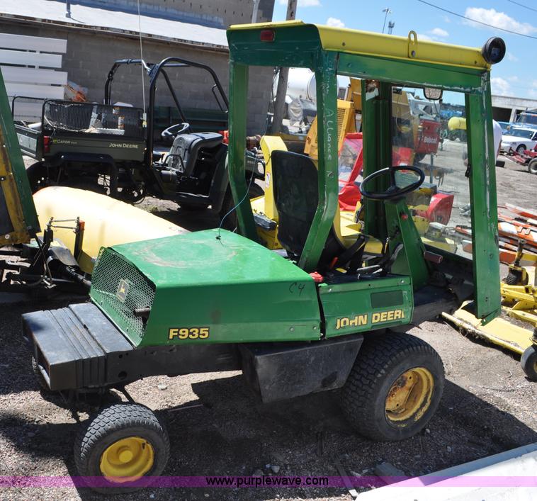 image for item G7456 John Deere 4100 lawn mower