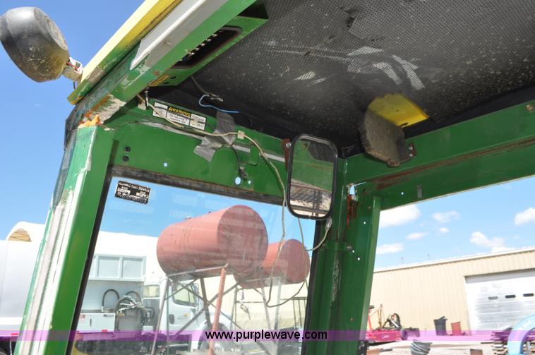 image for item G7456 John Deere 4100 lawn mower