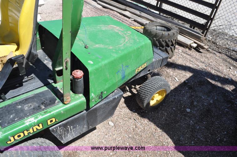 image for item G7456 John Deere 4100 lawn mower