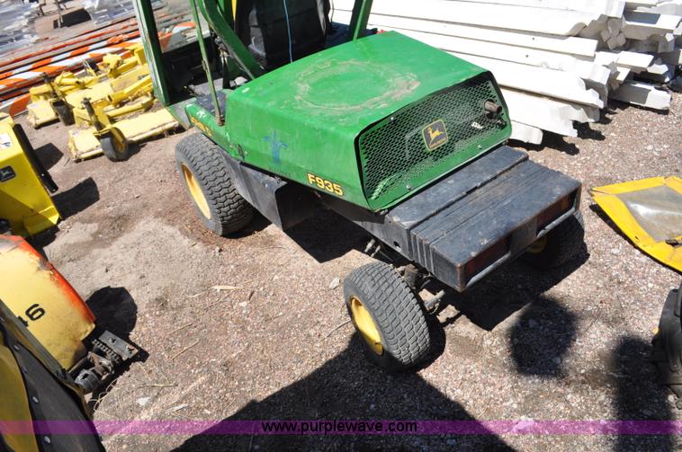 image for item G7456 John Deere 4100 lawn mower