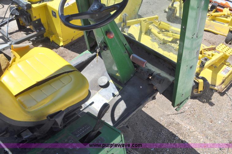 image for item G7456 John Deere 4100 lawn mower