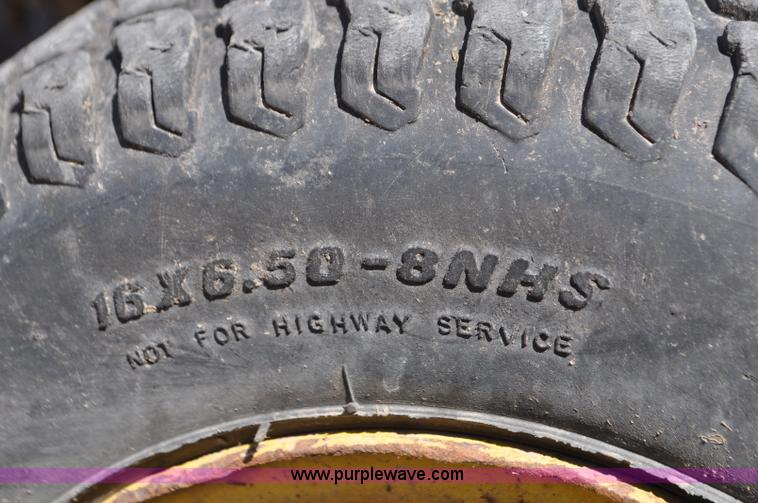 image for item G7456 John Deere 4100 lawn mower