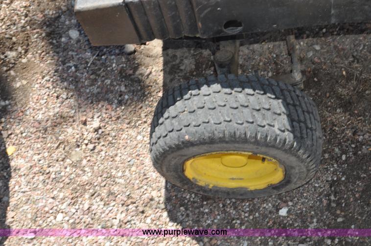 image for item G7456 John Deere 4100 lawn mower