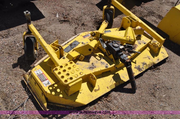 image for item G7456 John Deere 4100 lawn mower