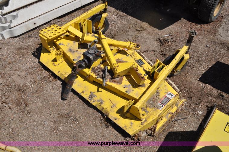 image for item G7456 John Deere 4100 lawn mower