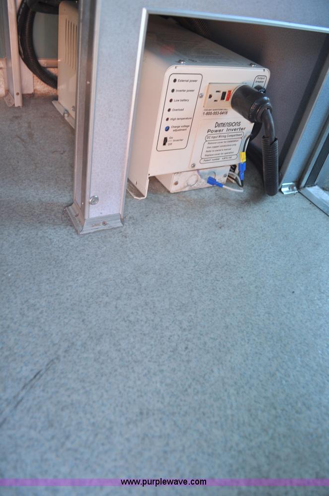 image for item G7466 1999 Ford Econoline E450 ambulance