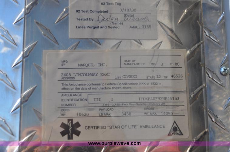 image for item G7466 1999 Ford Econoline E450 ambulance