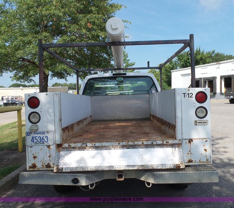 image for item J4001 1999 Ford F250 Super Duty utility truck