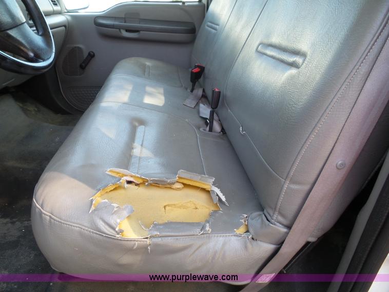 image for item J4001 1999 Ford F250 Super Duty utility truck