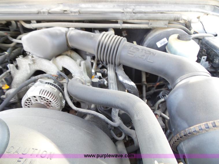 image for item J4001 1999 Ford F250 Super Duty utility truck