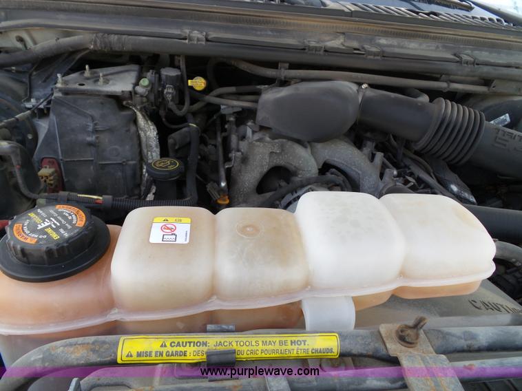 image for item J4001 1999 Ford F250 Super Duty utility truck