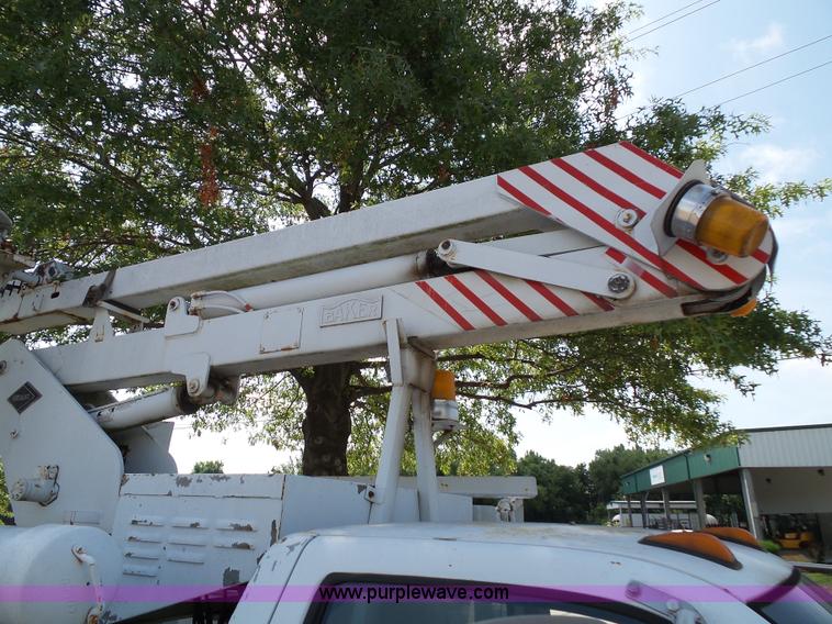 image for item J4002 1991 GMC Sierra 3500 SL bucket truck