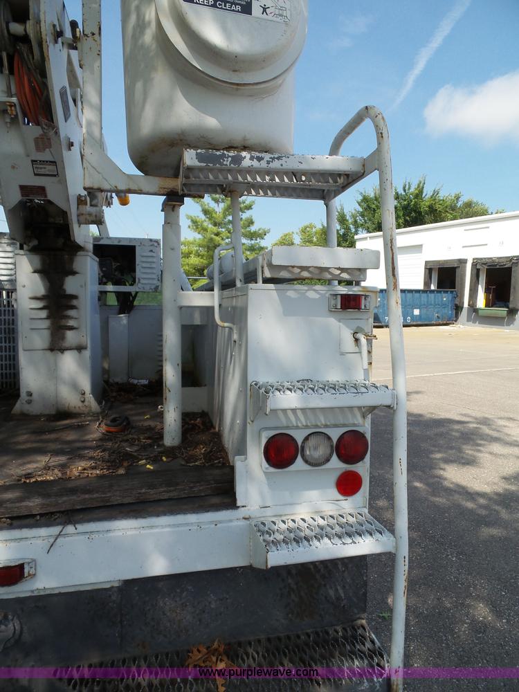 image for item J4002 1991 GMC Sierra 3500 SL bucket truck