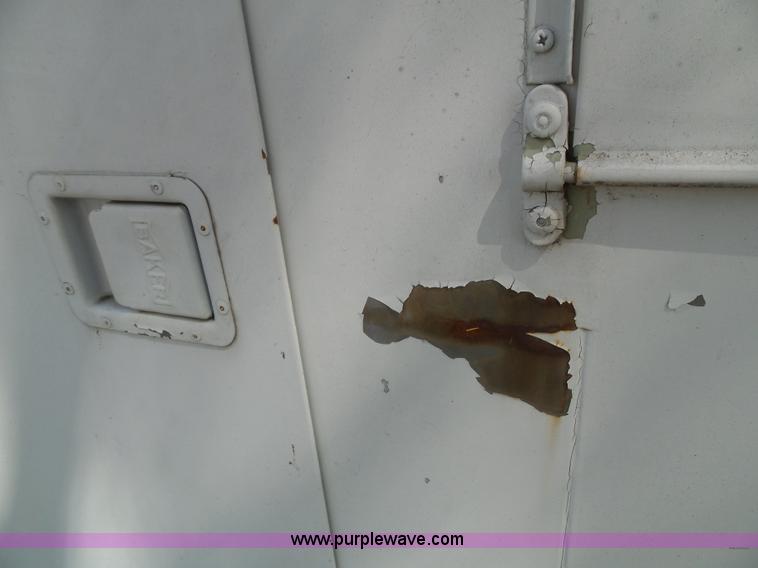 image for item J4002 1991 GMC Sierra 3500 SL bucket truck