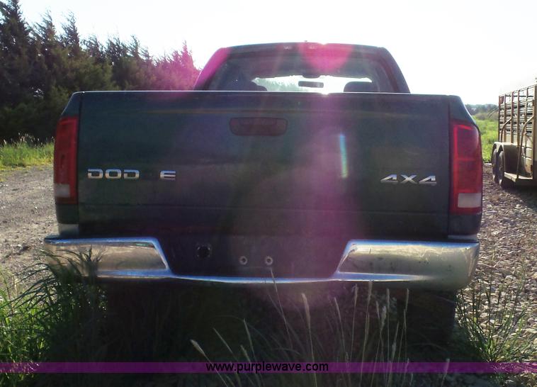 image for item J4004 2004 Dodge Ram 1500 Quad Cab pickup truck