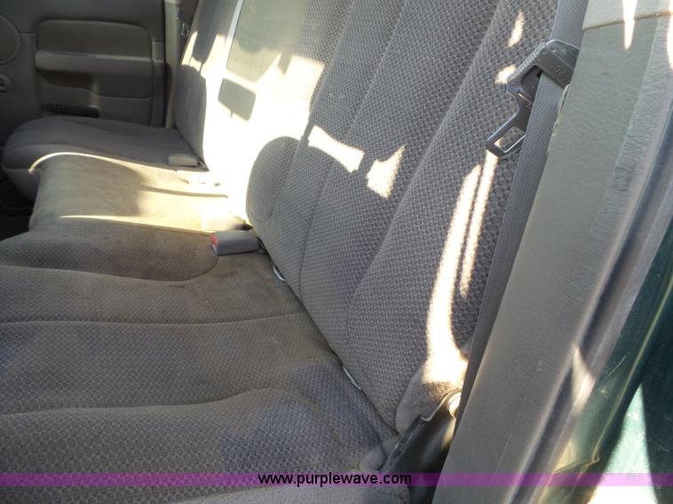 image for item J4004 2004 Dodge Ram 1500 Quad Cab pickup truck