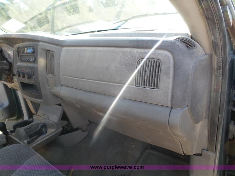 image for item J4004 2004 Dodge Ram 1500 Quad Cab pickup truck