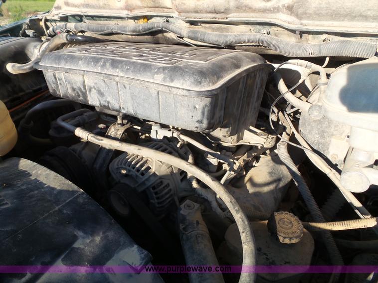 image for item J4004 2004 Dodge Ram 1500 Quad Cab pickup truck