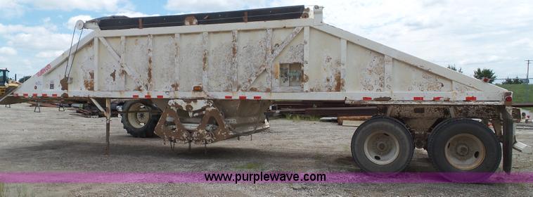 image for item J4027 2000 Ranco bottom dump trailer