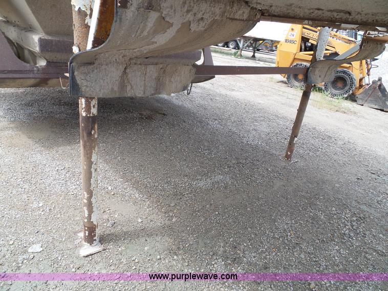 image for item J4027 2000 Ranco bottom dump trailer