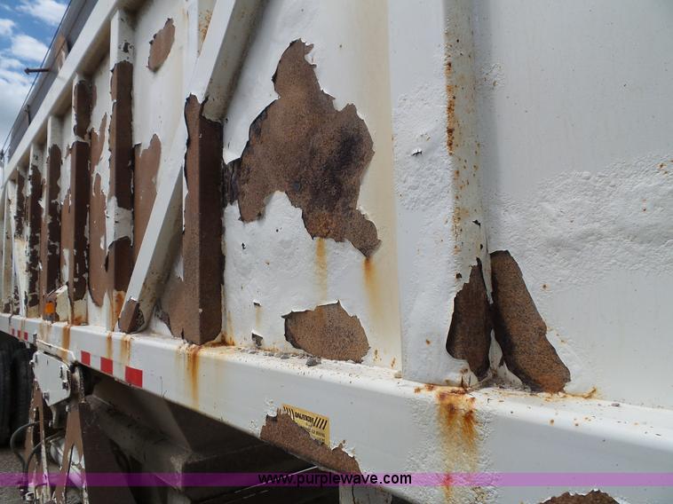 image for item J4027 2000 Ranco bottom dump trailer