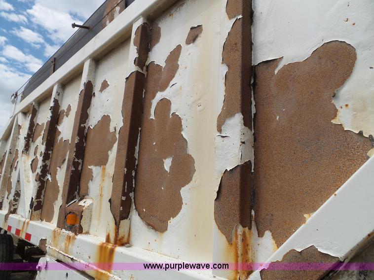 image for item J4027 2000 Ranco bottom dump trailer