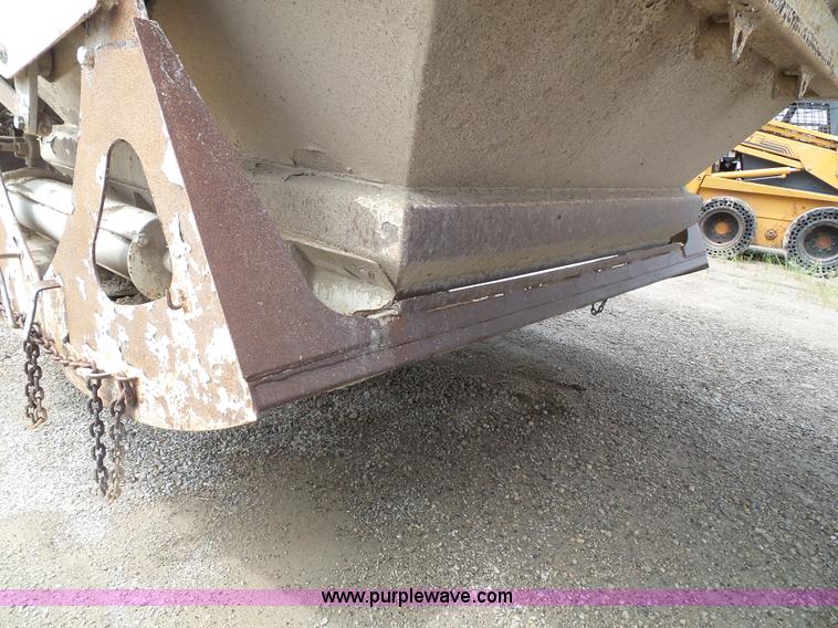 image for item J4027 2000 Ranco bottom dump trailer
